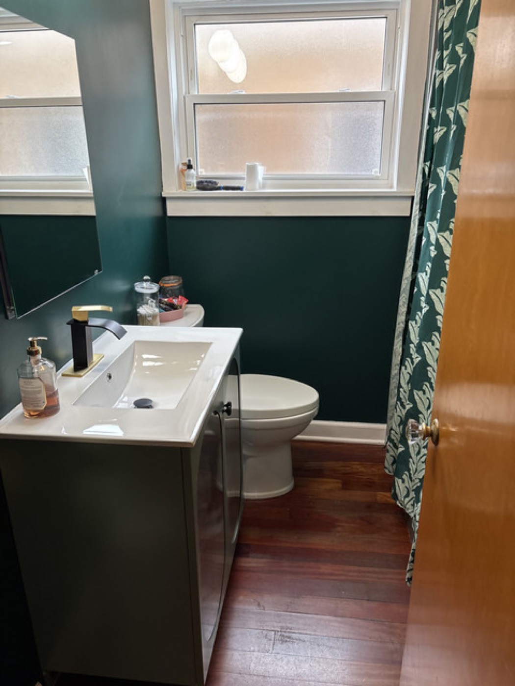 Deep cleaning bathroom Indianapolis